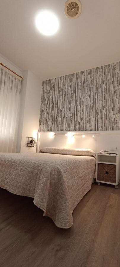 Hostal Linar A Coruña Zewnętrze zdjęcie